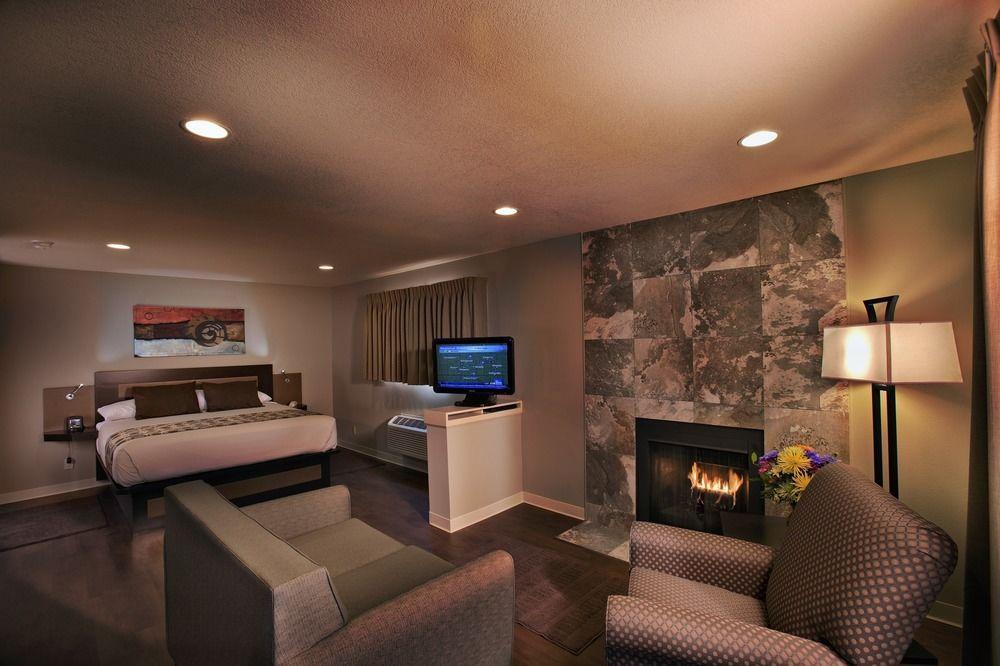 Hotel At Waterwalk Wichita Rum bild